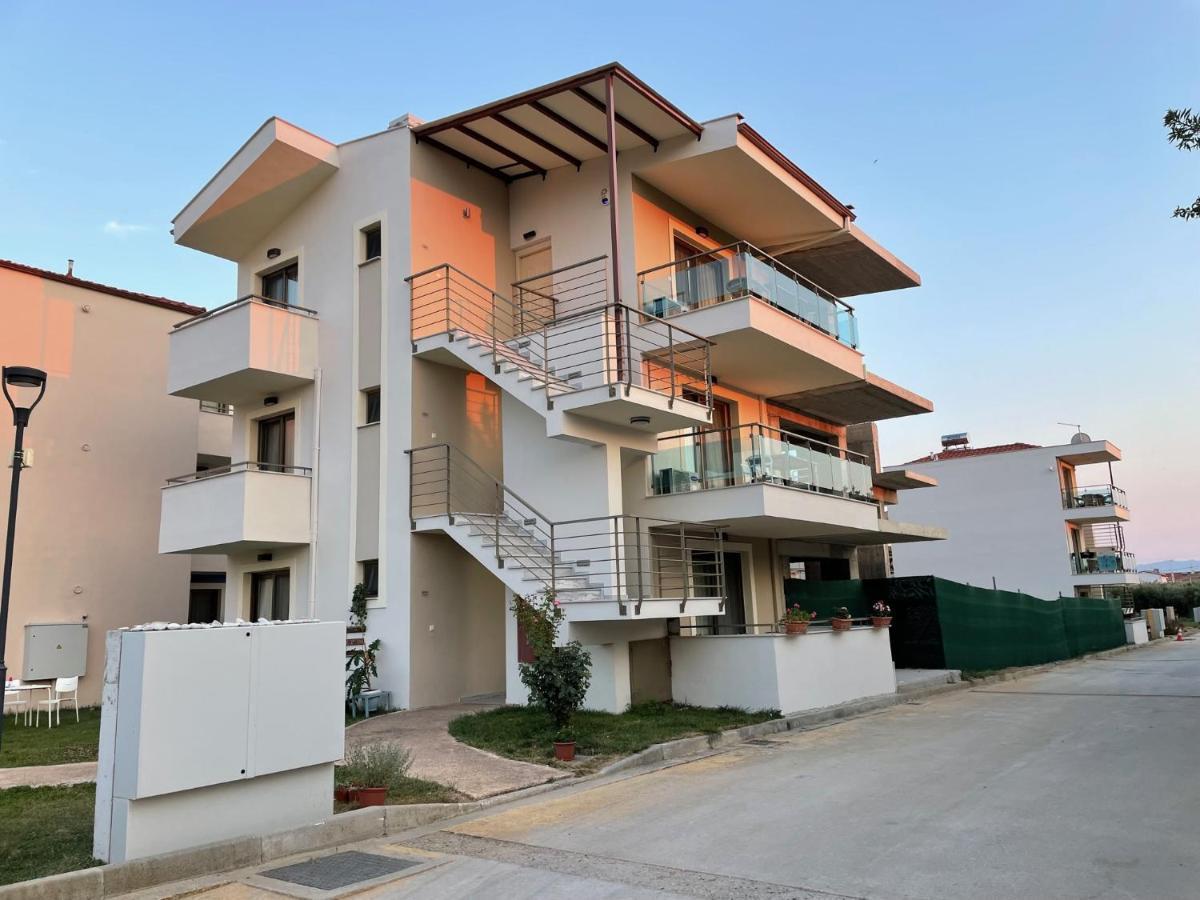 Ofrynio Deluxe Apartments Ofrínion 외부 사진