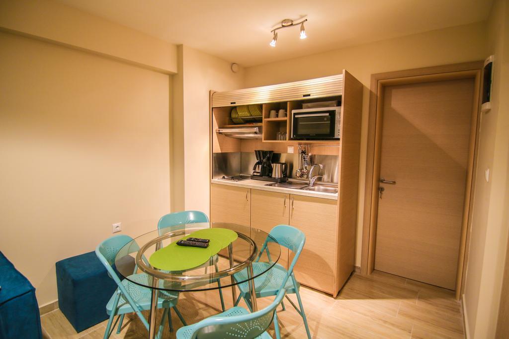 Ofrynio Deluxe Apartments Ofrínion 외부 사진