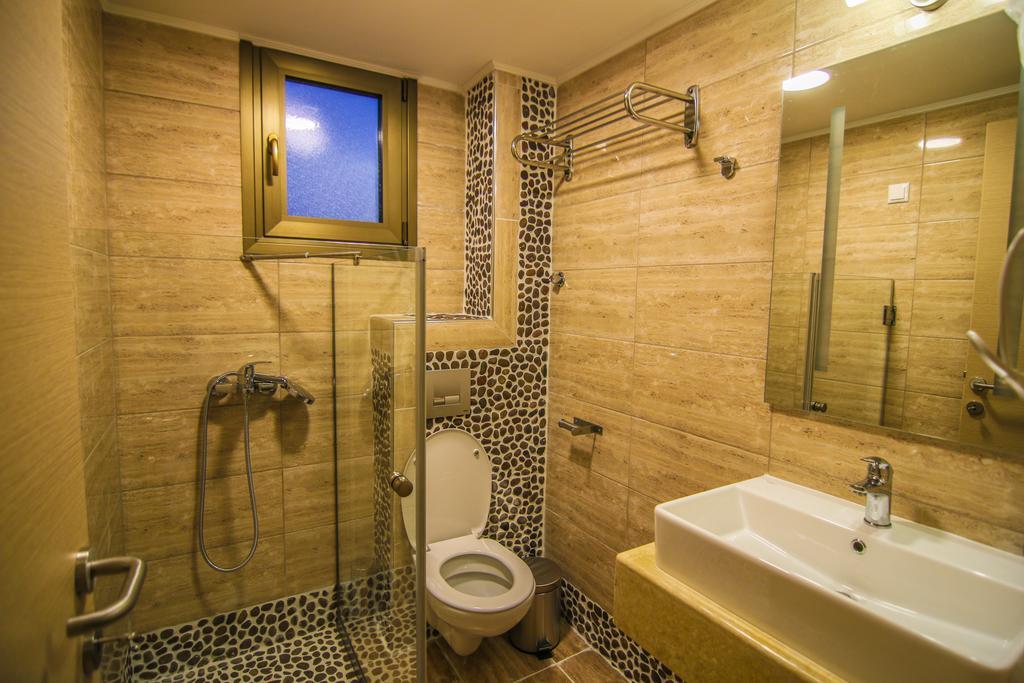 Ofrynio Deluxe Apartments Ofrínion 외부 사진