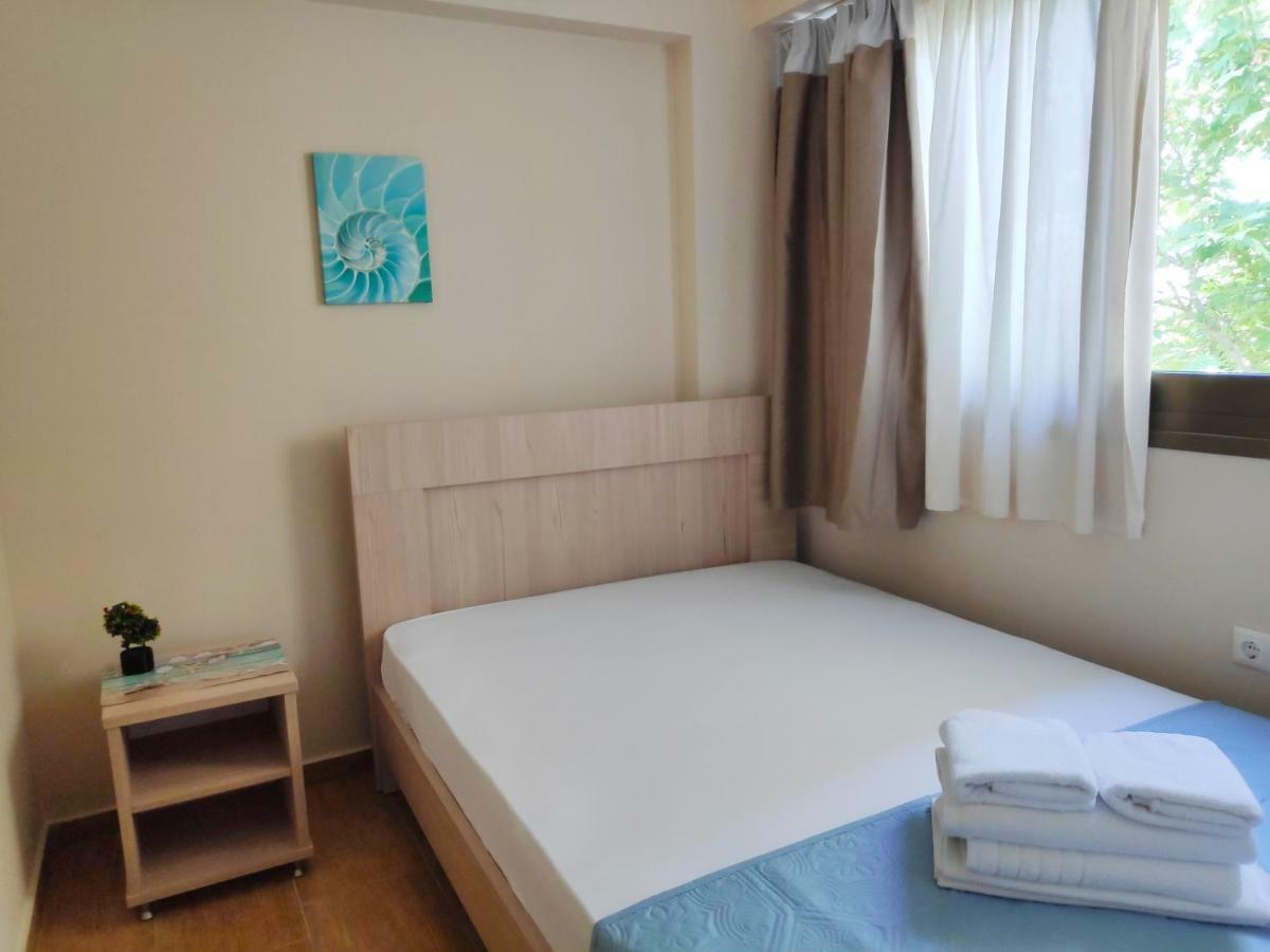 Ofrynio Deluxe Apartments Ofrínion 외부 사진