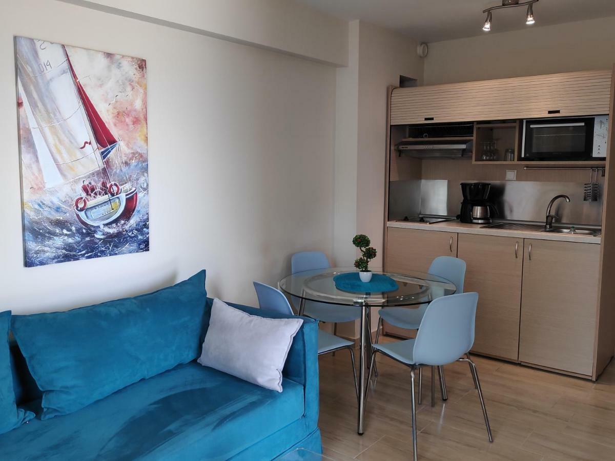 Ofrynio Deluxe Apartments Ofrínion 외부 사진
